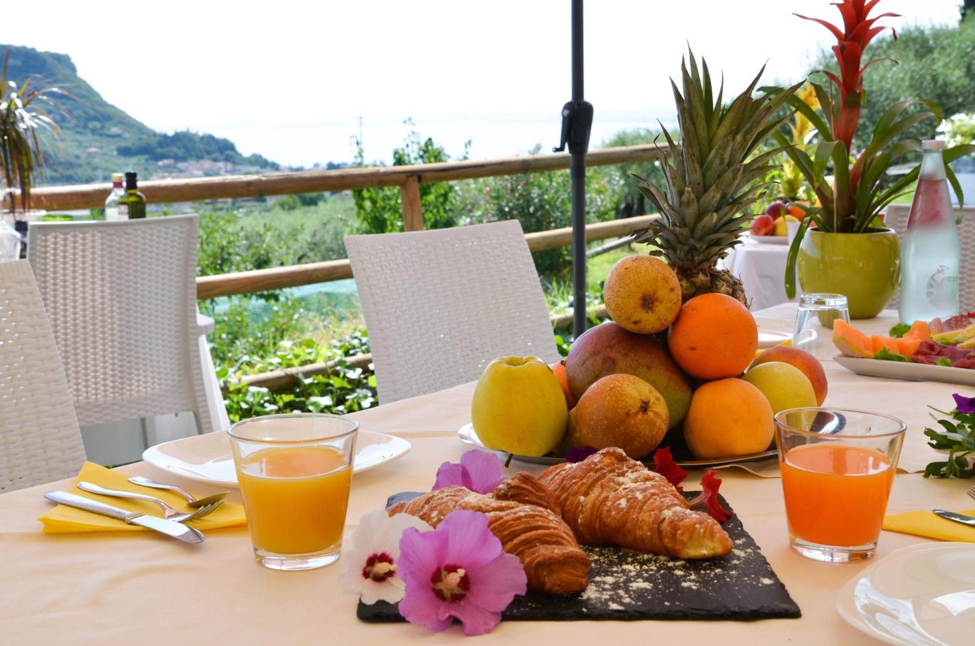 Relais Villa Olivi กอสเตร์มาโน ภายนอก รูปภาพ